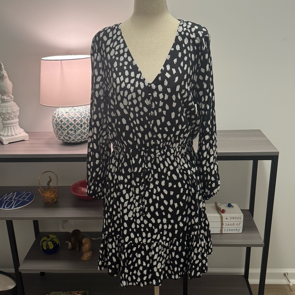 Vineyard Vines Black & White Abstract Print Dress – Size M